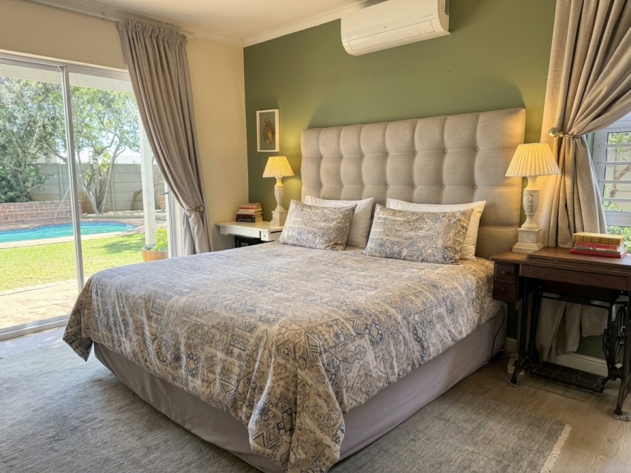 4 Bedroom Property for Sale in Sunningdale Western Cape